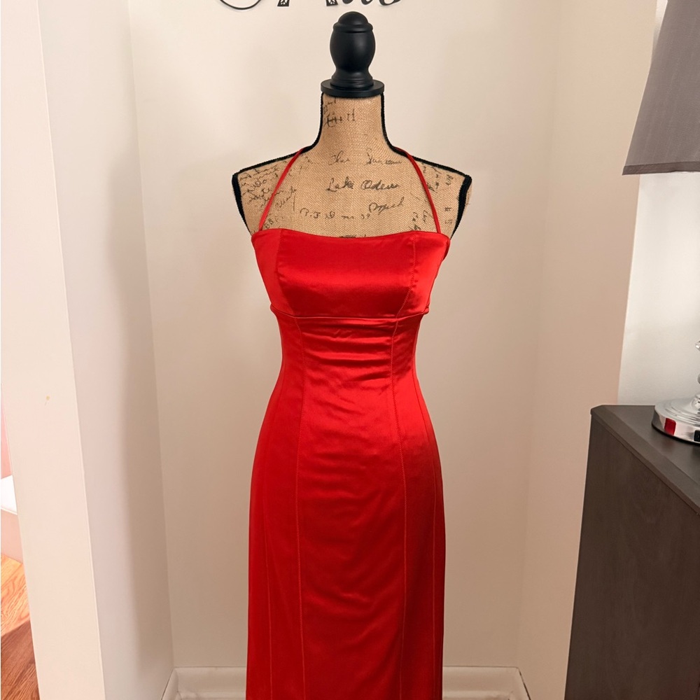 Bebe‎ Strapless Red Dress